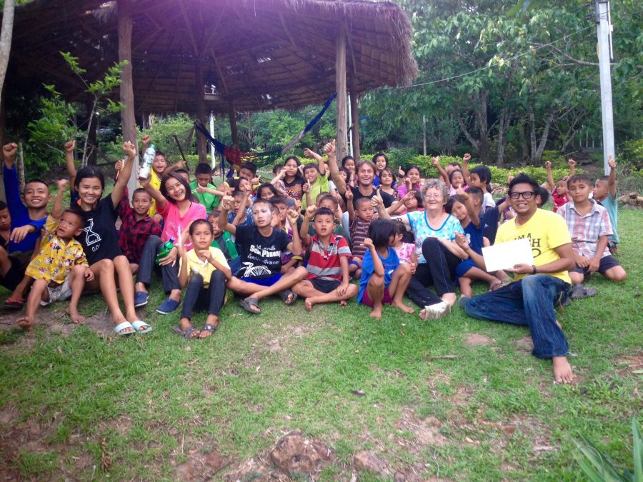 TRASH HERO THAILAND BAMBOO SCHOOL FAMILY 