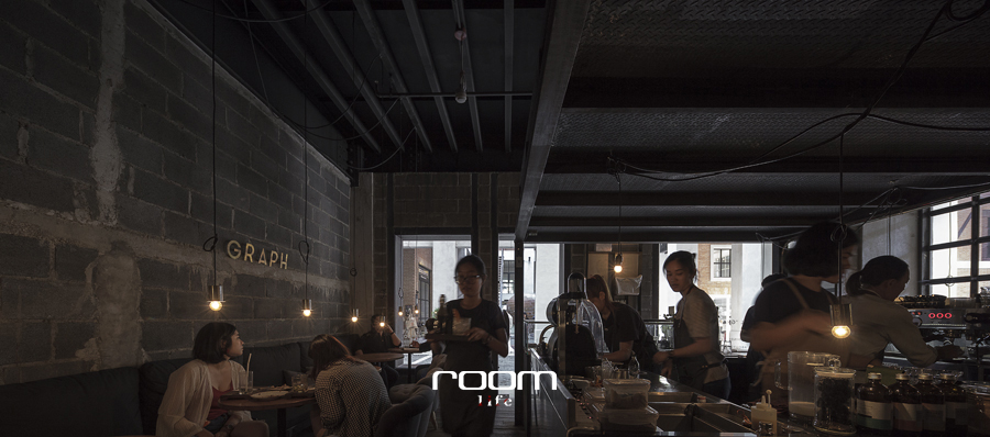 GRAPH ONE NIMMAN ละเลียดกาแฟใต้แสงสว่างแต่พอดี - room life