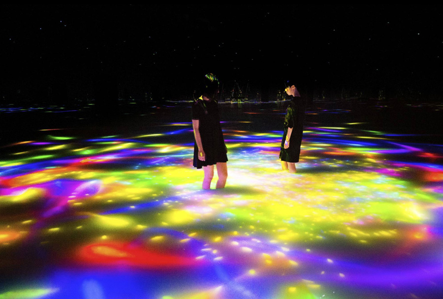 interactive floor ของ TeamLab