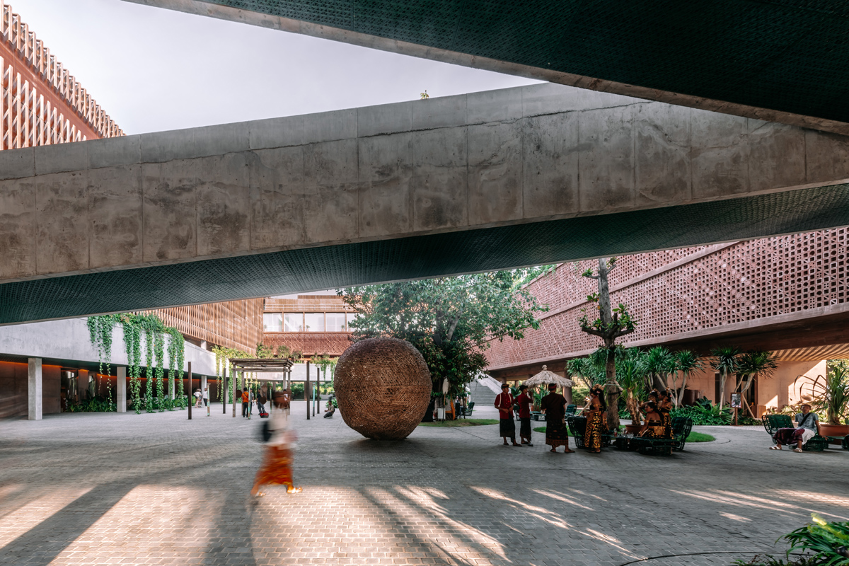 Potato Head Studios, Bali Kevin Mak, courtesy of OMA 