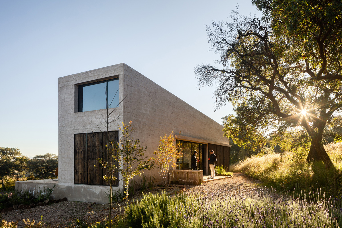 ACULCO HOUSE บ้านน้อยกลมกลืนธรรมชาติกลางทุ่งกว้าง PPAA Pérez Palacios Arquitectos Asociados Rafael Gamo