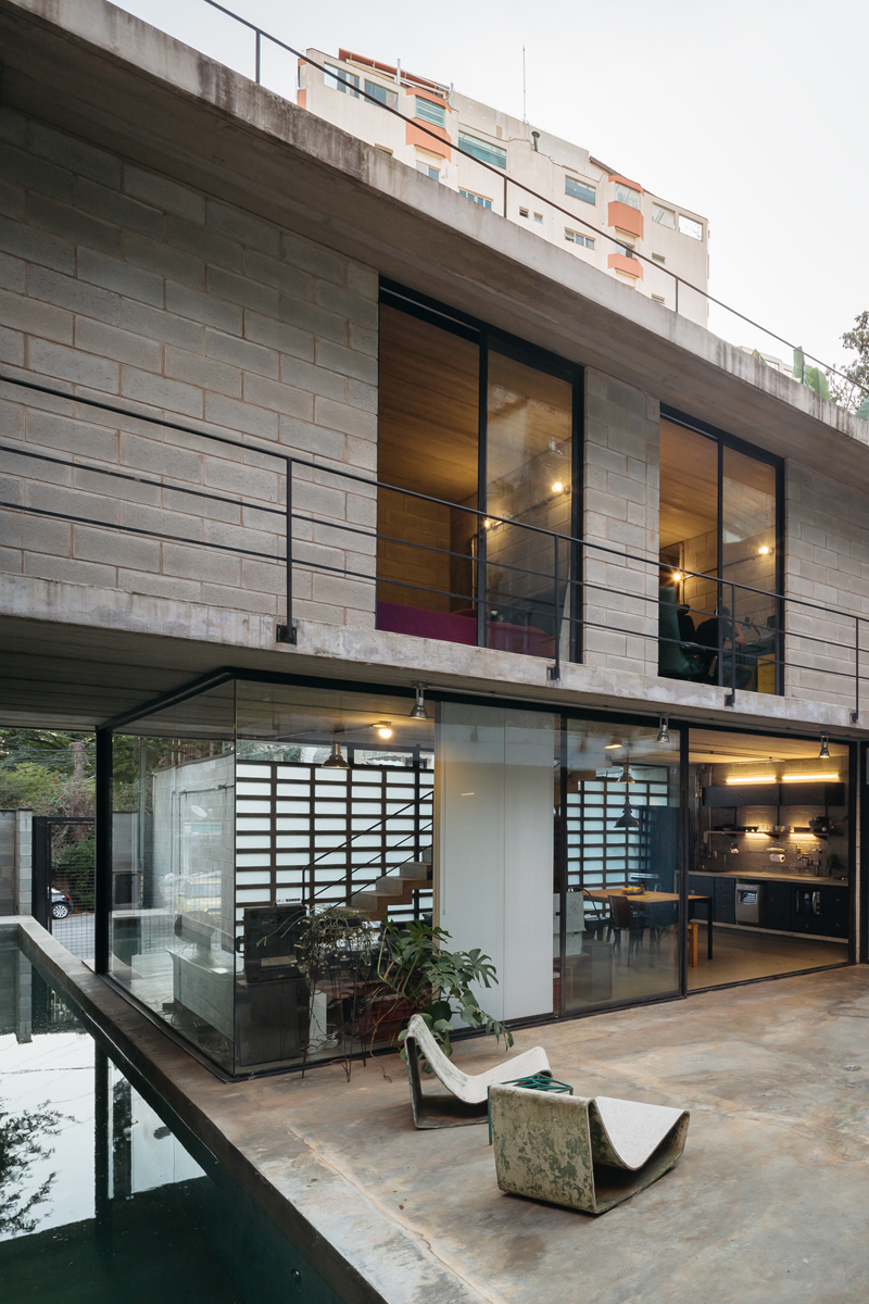 บ้านอิฐบล็อก Terra e Tuma Arquitetos