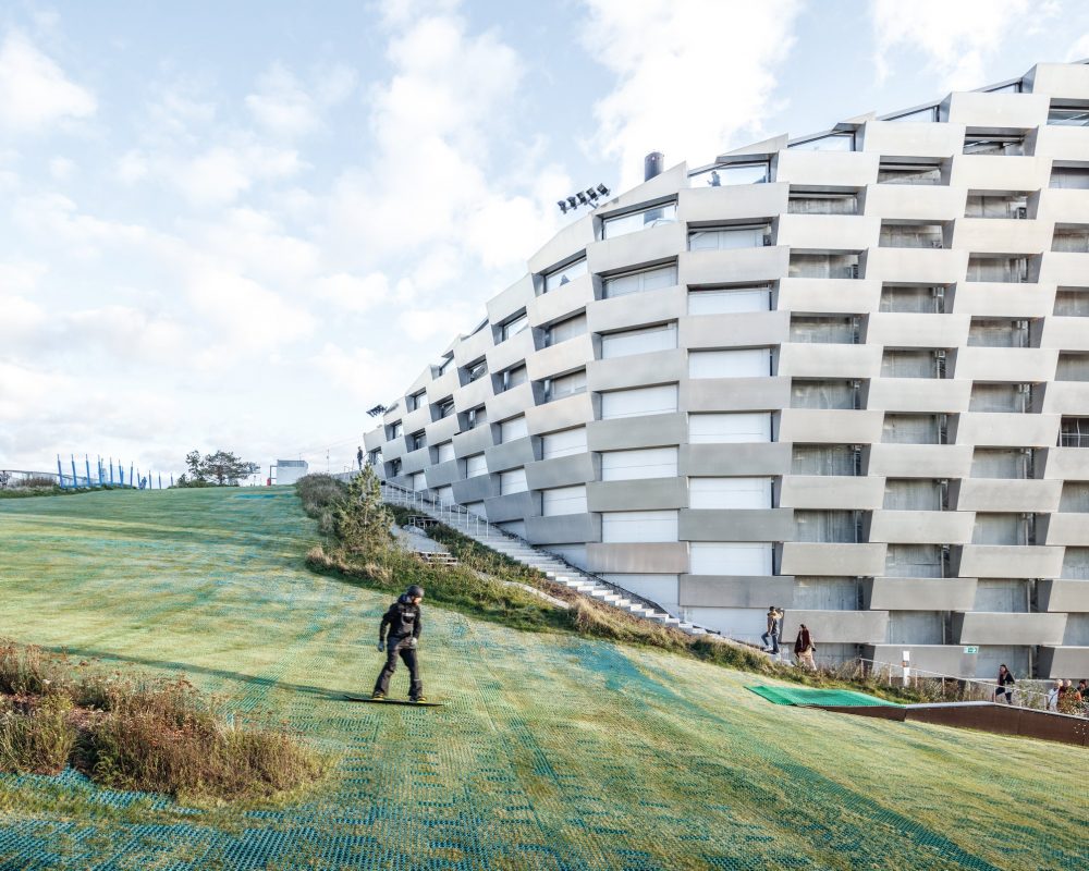 CopenHill Amager Bakke โรงงานแปรรูปขยะ โคเปนเฮเกน เดนมาร์ก carbon-neutral city เมืองคาร์บอนต่ำแห่งแรกของโลก ในปี 2025 BIG