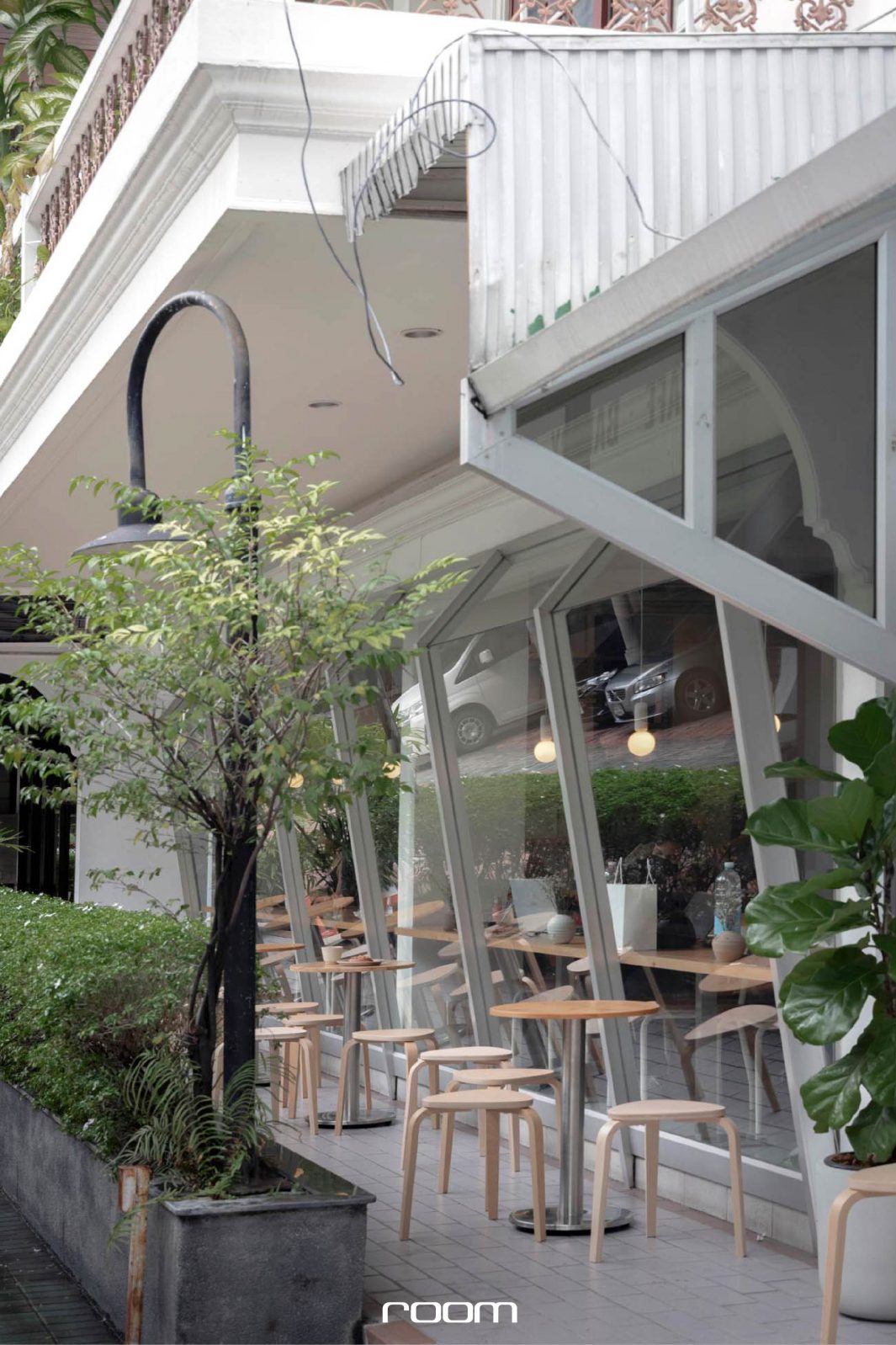 SARNIES ROASTERY คาเฟ่เพลินจิต โรงคั่ว