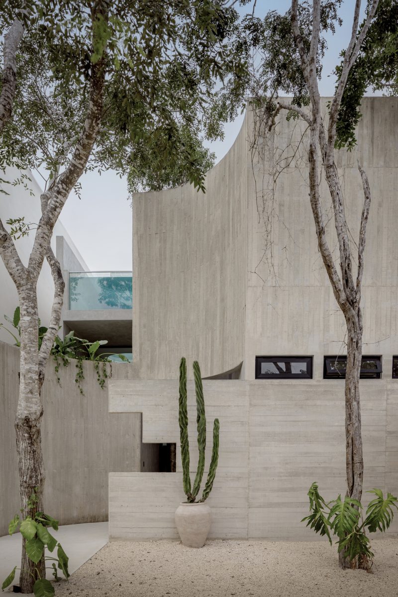 VILLA CAVA บ้านคอนกรีตในเม็กซิโก เล่าผ่านสถาปัตยกรรม Brutalism 