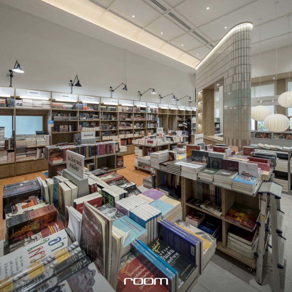 Rimkhobfa Bookstore ร้านหนังสือพ่วงคาเฟ่รีโนเวต - room